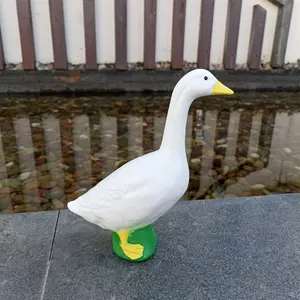 Creative Outdoor Realistic Duck Figurine Resin Craft Artificial Pond Scenery Garden Decoration, Yard Ornament, Water Feature Enhancer