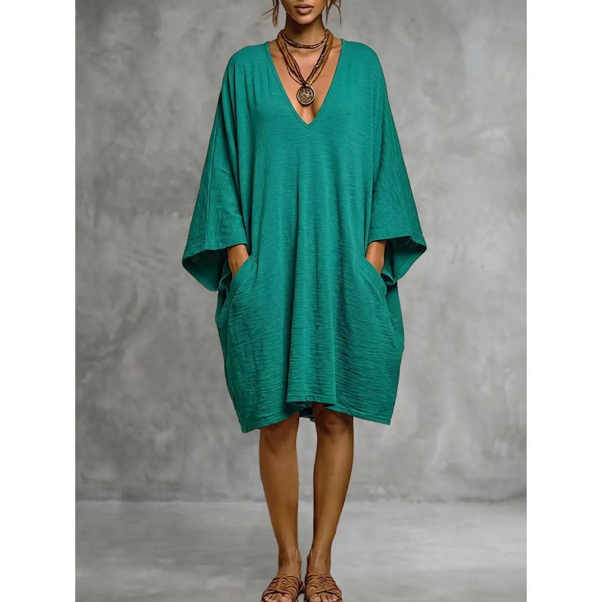 Women's Oversized V Neck Mini Dress, Loose Batwing Dolman Sleeve Tunic Dress with Side Pockets, Relaxed Casual Shift Silhouette for Spring Summer, Beach Vacation, Travel and Everyday Outfits