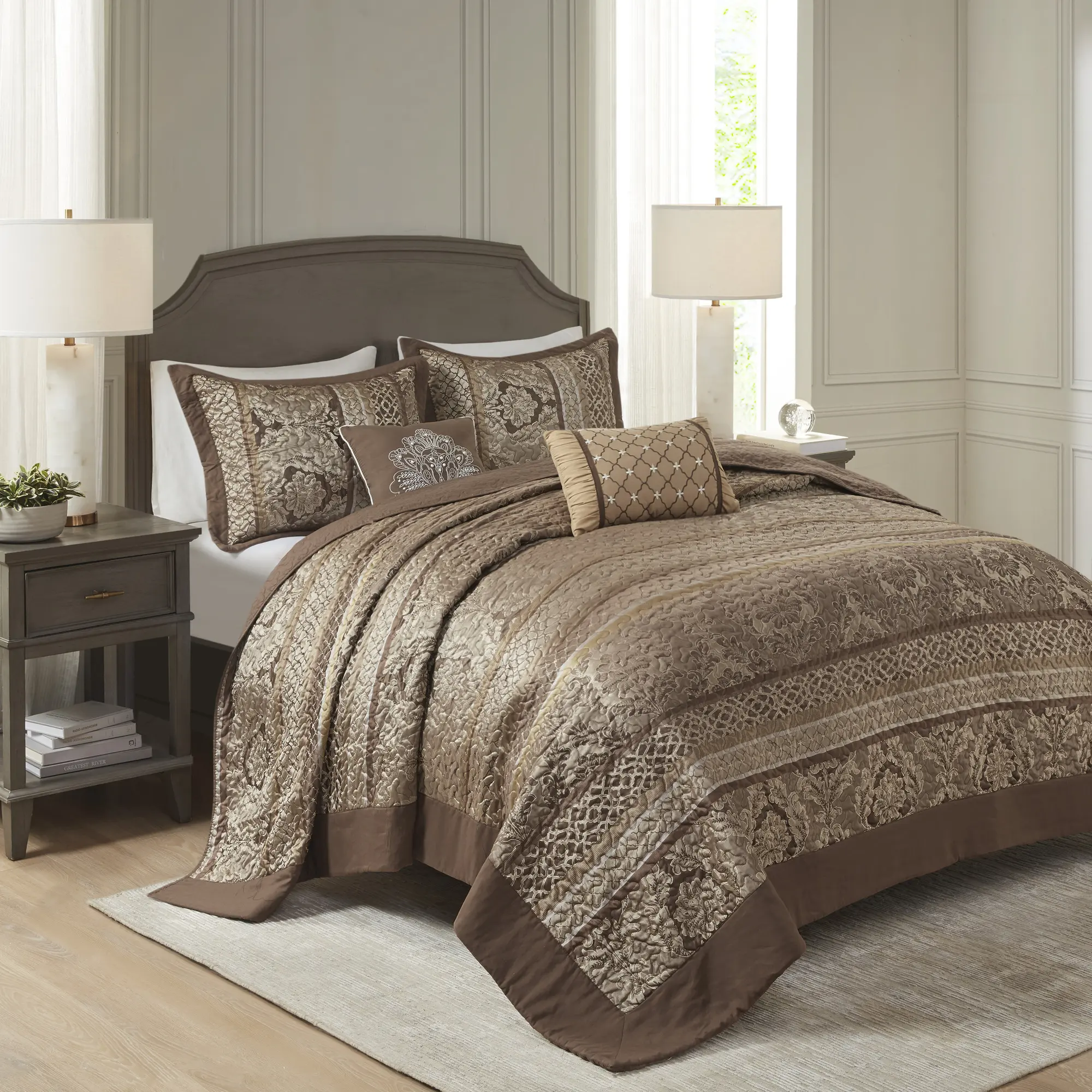 Nokaa 5 Piece Reversible Jacquard Bedspread Set Queen Size Brown Gold Floral Pattern Quilted Coverlet Bedding with Pillow Shams and Throw Pillows for Bedroom Home Decor