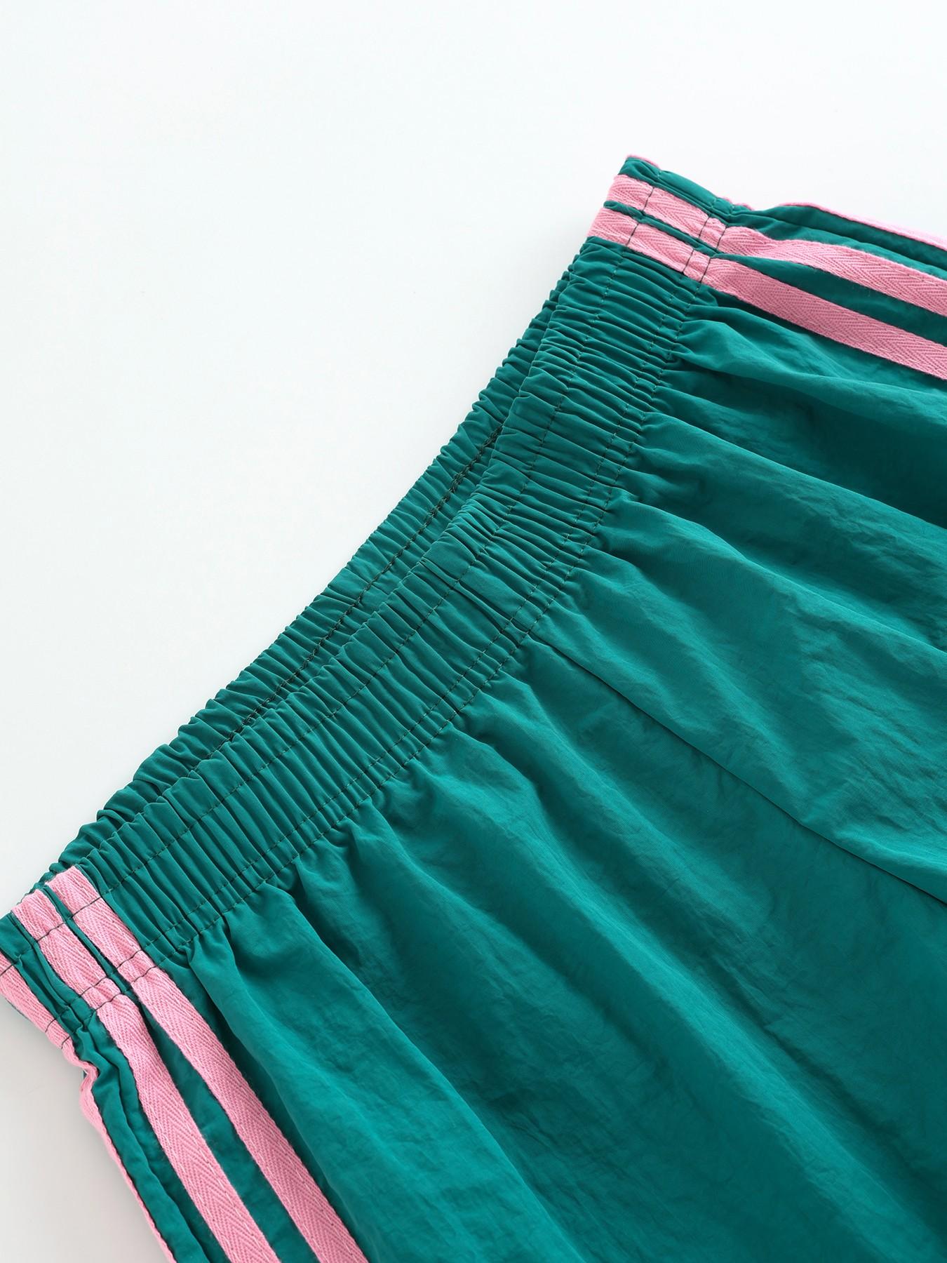 Women's Summer Striped Shorts, Casual Loose-Fit, 4-Stripe Design, Perfect for Office & Parties, Versatile Fit, Ideal for Warm Weather
