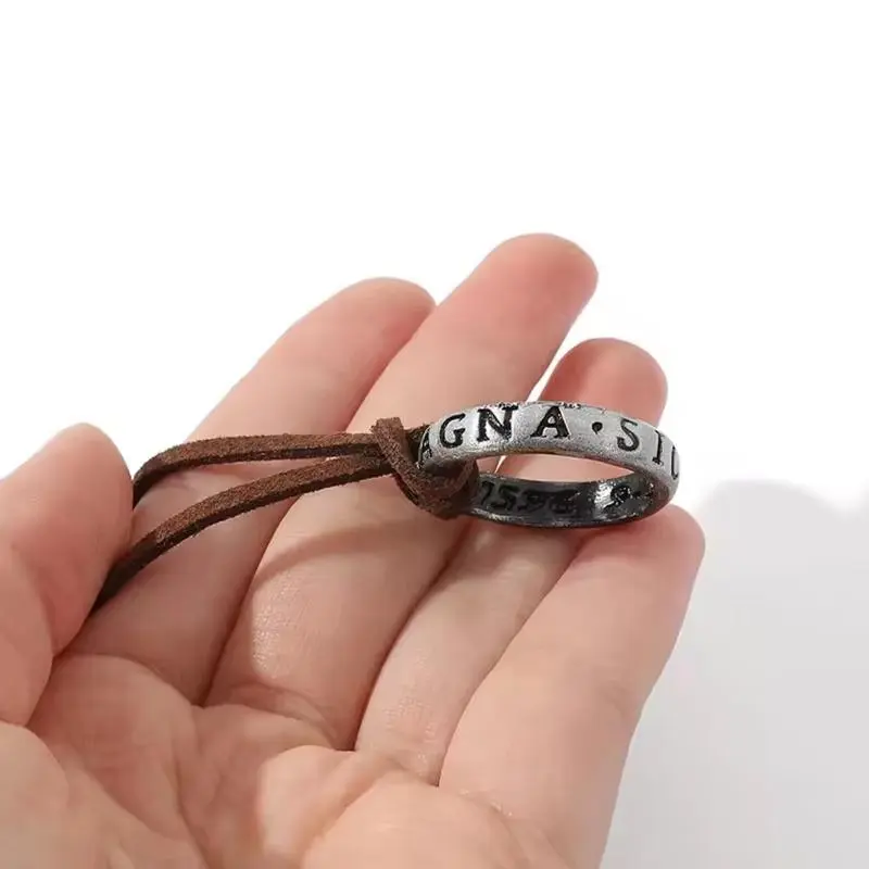 1Pc Game Uncharted 4 Rings Leather Code Pendant Necklaces Men'S Necklaces Sweater Chains Cosplay Accessories Jewelry Gifts