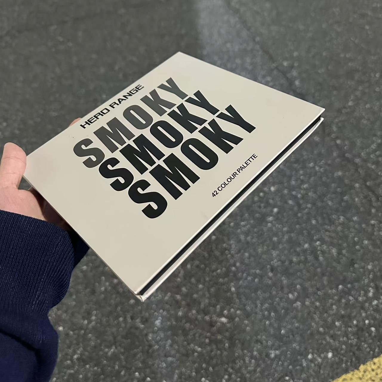 42 Color Eyeshadow Palette, Long Lasting Matte & Shimmering Finish Eye Shadow Makeup Palette, High Pigmented Eyeshadow Powder for All Styles, Cosmetic, Multicolor Eyeshadow Palette, Highly Pigmented Palette