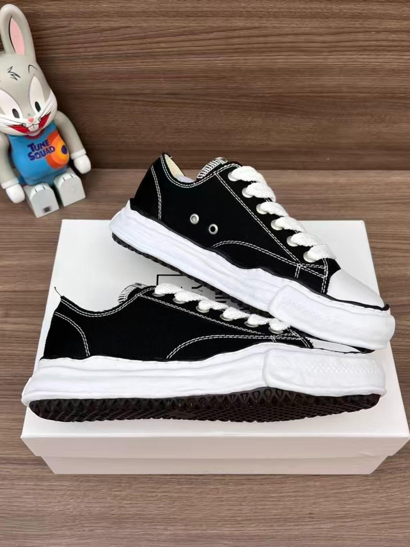 Mmy Style Designer Collaboration Sneakers, Classic Dissolve Sole Low Top, Chill Casual Trainers, Anti-Slip Durable Unisex Shoes, Spring 2026 Campus Couple Must-Have