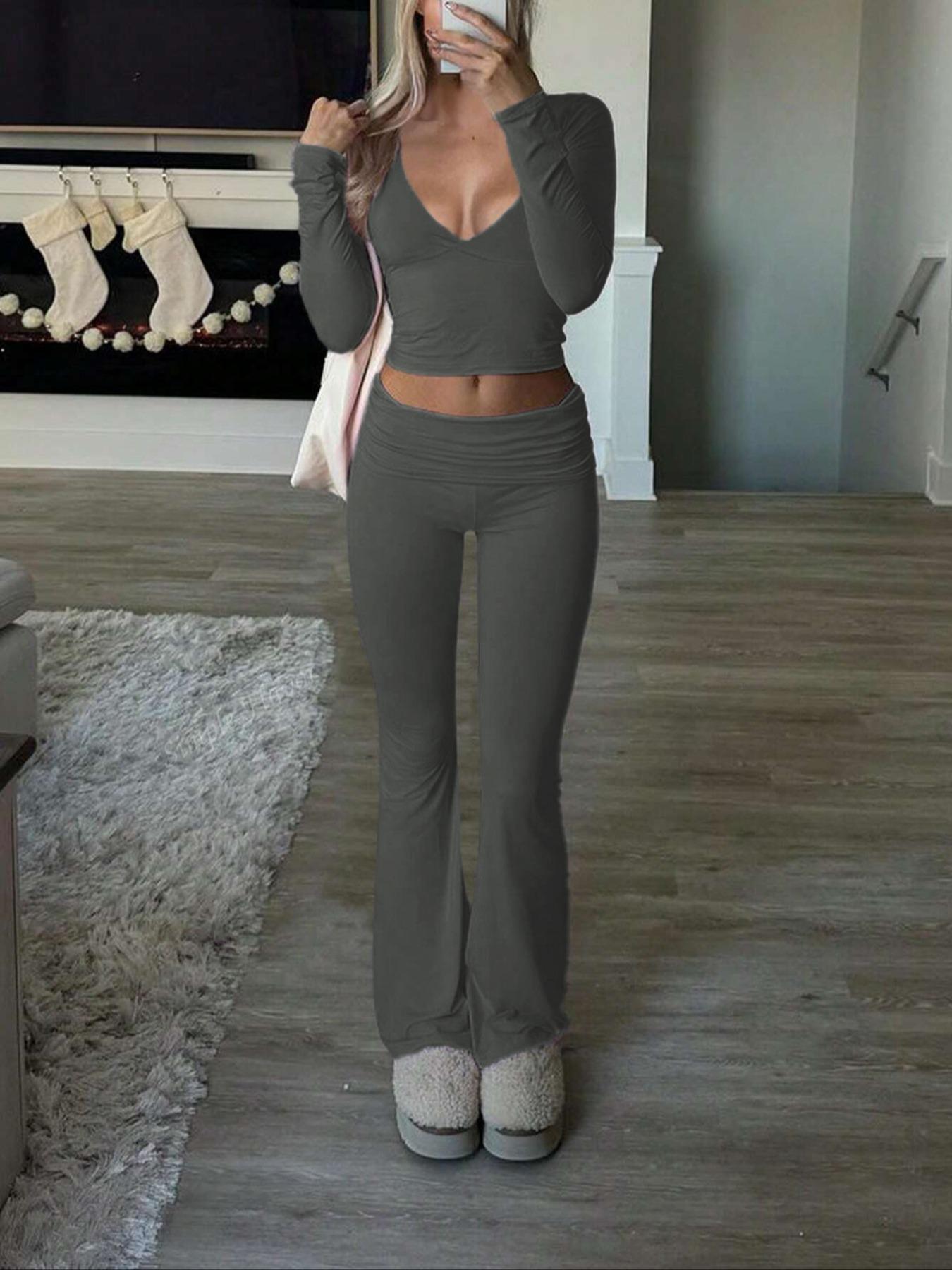 Women's 2 Piece Matching Set Long Sleeve Deep V Neck Crop Top and Foldover Flare Leggings Yoga Outfit,Women's 2 Piece Matching Set Long Sleeve Deep V Neck Crop Top and Foldover Flare Leggings Yoga Outfit Yoga Bottoms,Airport Outfit, Flare Leg Sports