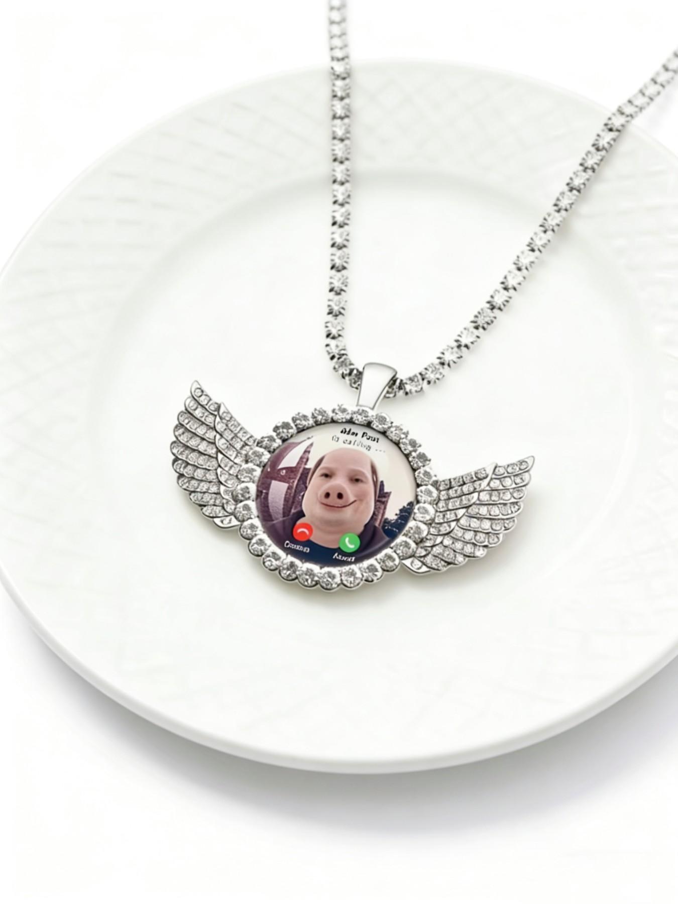 John Pork Calling Necklace, Funny Pig Theme Meme, Phone Call Pendant, Trendy Chain Jewelry, Perfect Gift for Pig Lovers