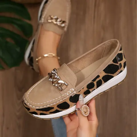 Women's Plus Size New Fashion Round-Toe Slip-On Shoes with Rhinestone Metal Buckle and Leopard Print, Thick-Soled, Simple and Comfortable for Daily Wear, Lightweight Commuting and Casual Shoes