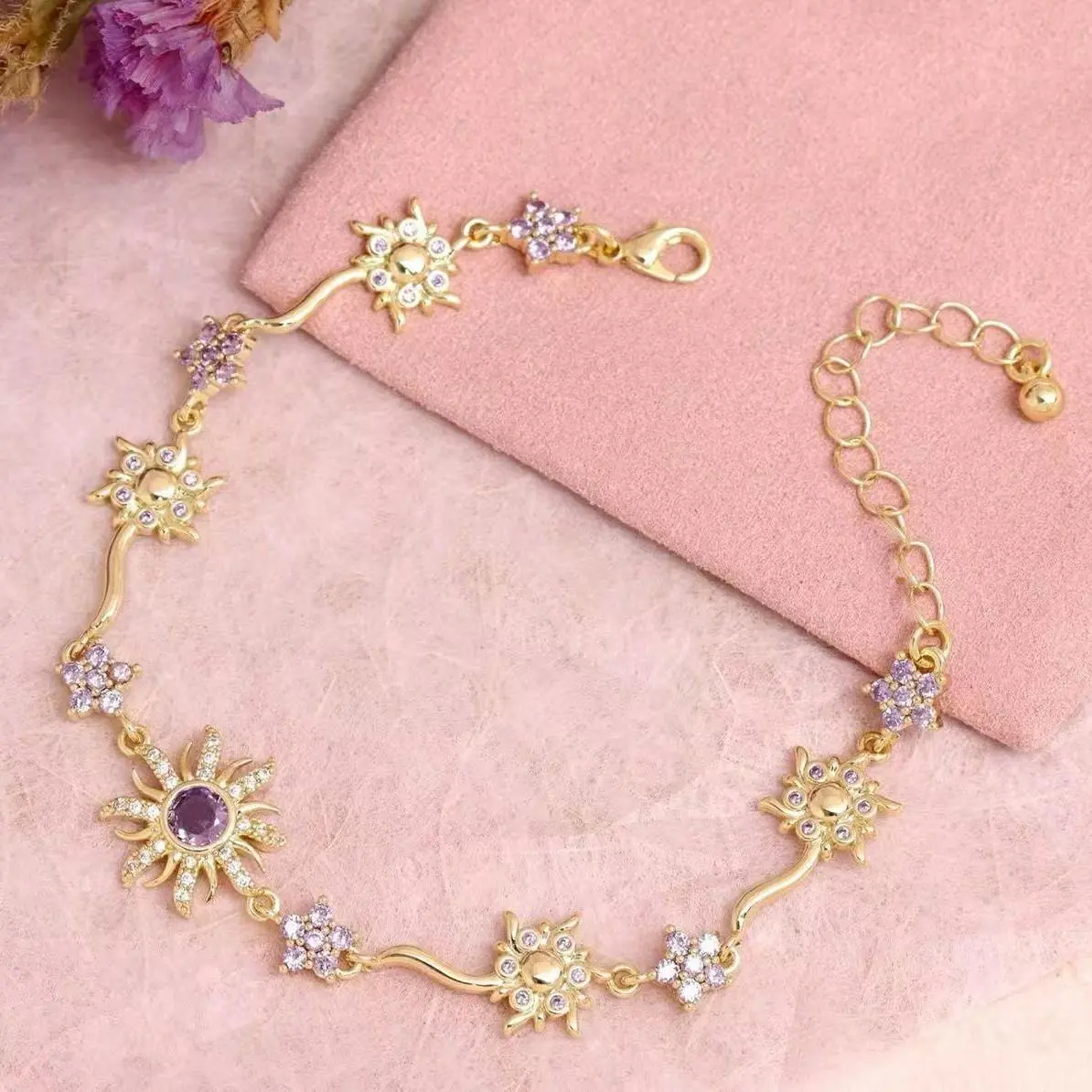 Women's 1Pc Gold Tone Stainless Steel Burst Shape Sun & Flower Charm Bracelet - Purple Cubic Zirconia Adjustable Chain Wristband, Happy Birthday Gift Fashion Accessory