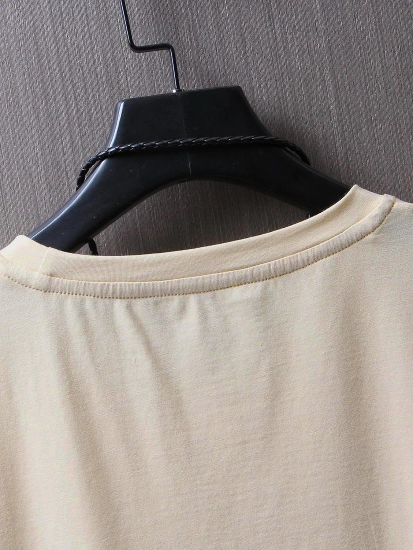 14 Color Options, Retro Egyptian Queen Gold Nail Print T-Shirt, Unisex Short Sleeve, Loose Fit, Street Style, Summer Fashion Essential