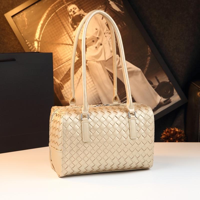 Elegant Woven Boston Bag for Women, Vintage Handbag Pillow Design, Unique Shoulder Crossbody Bag, Stylish and Versatile Accessory