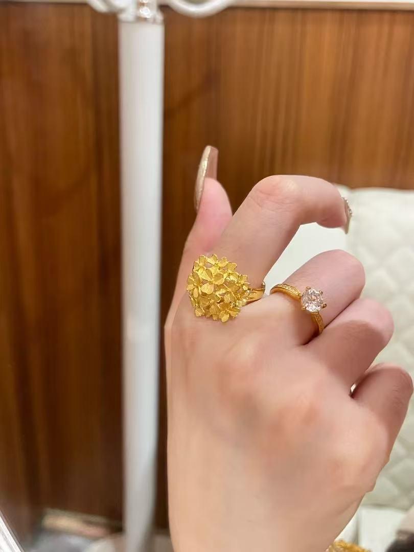 Chinese Retro Gold-Colored Flower Tower Ring for Women, Must-Have for Wedding, Full Bloom Flower Wreath Ring