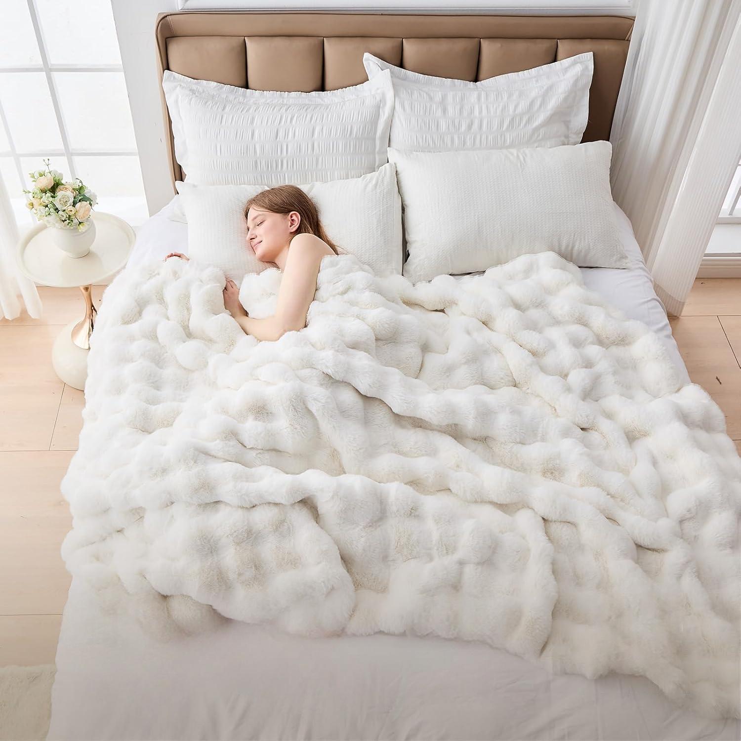 King Size Bubble Blanket, Striped Pattern, Thick Warm Material, Soft Cozy Blanket, Ideal for Home Sofa, Bedroom, Nap, Travel, Christmas Gift Backup