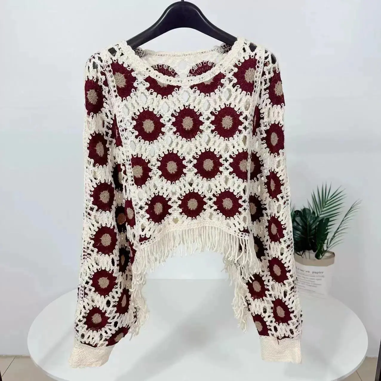 Women's Boho Crochet Crop Sweater Sunflower Granny Square Knit Pullover Fringe Tassel Hem Lantern Sleeve Festival Outfit