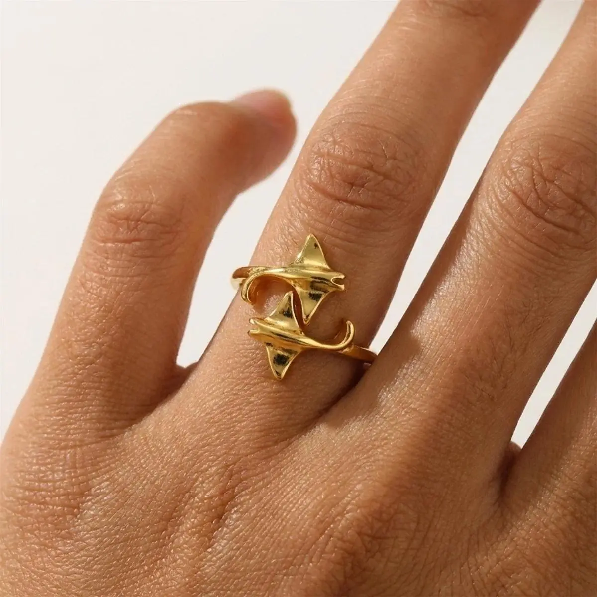 Vintage Punk Summer Beach Devil Fish Finger Rings For Women Men Gothic Green Enamel Lizard Animal Opening Ring Vacation Jewelry