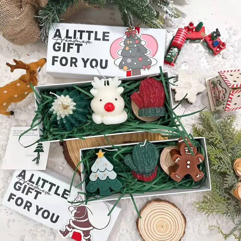 Christmas Scented Candles Set of 3,Christmas Candles with Gift Box,Christmas Decorations,Candles for Home Scented,Stocking Stuffers（Christmas Tree & Elk & Gloves）