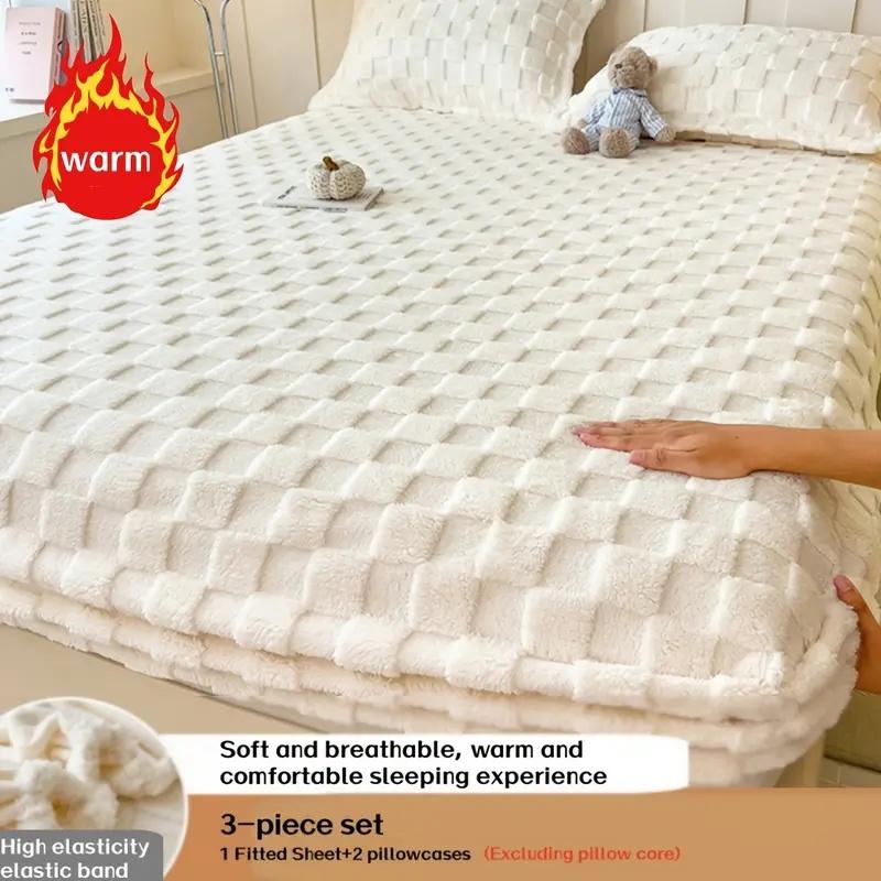 Floral Plaid Fleece Bedding Set, Includes One Fitted Sheet and Two Pillowcases, Warm Bedding for Comfortable Sleep Nights, Bedsheet Sets