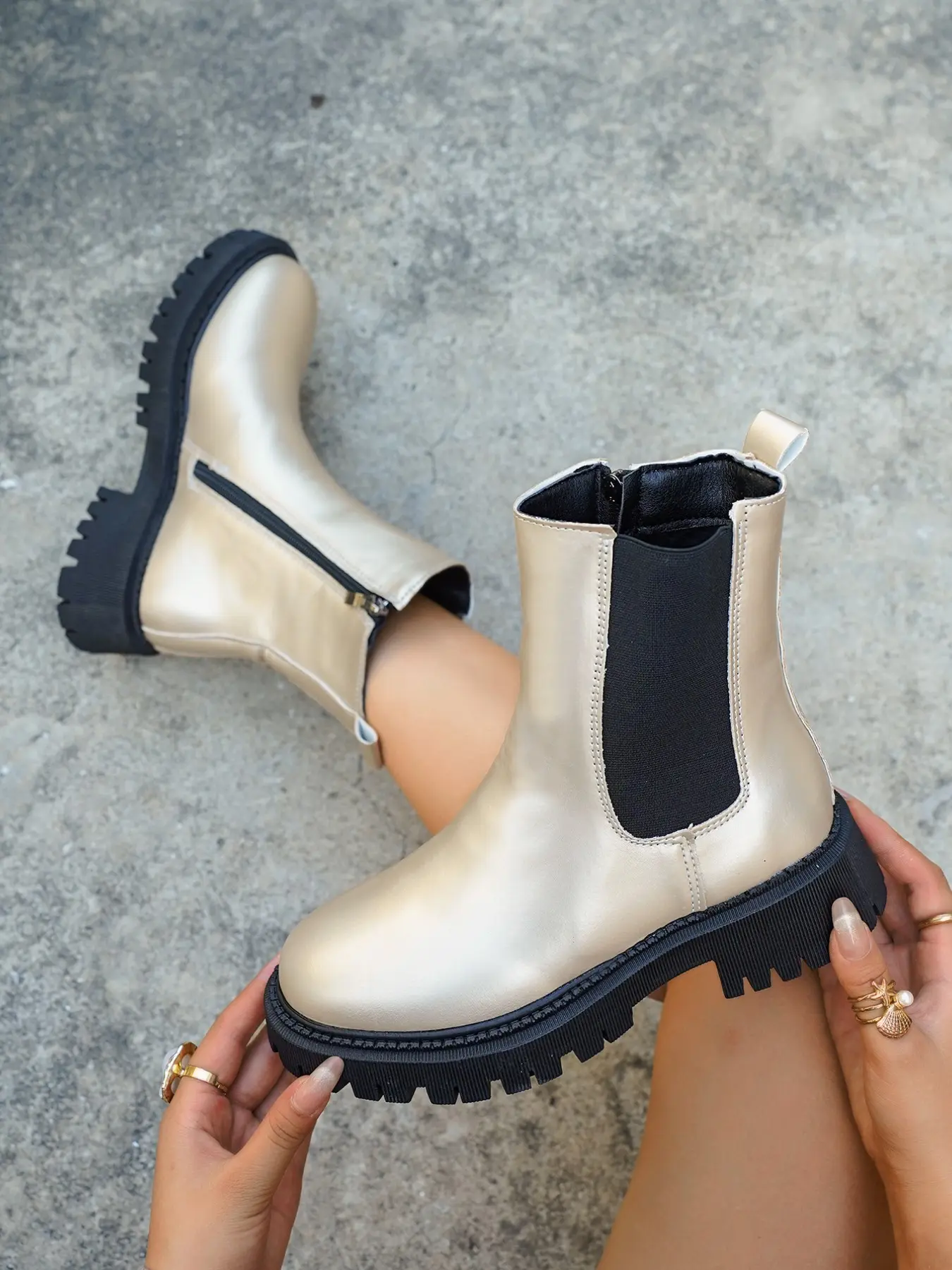 Women Colorful Platform Ankle Boots, Contrast Stitching, Side Zipper, Round Toe, Chunky Lug Sole, Fall Winter Casual Footwear, Boots With Zipper