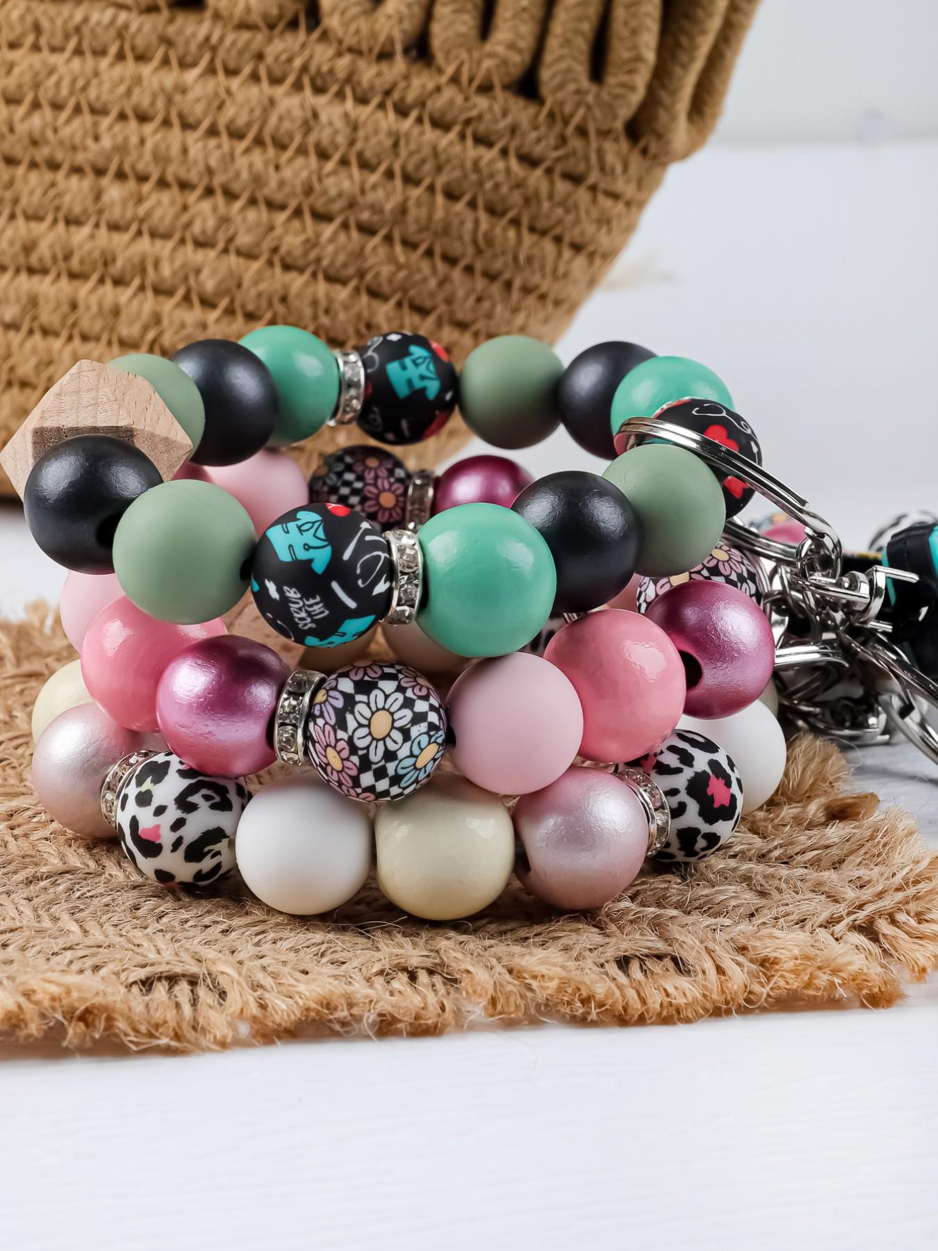 Nurse Themed Beaded Keychain, Handmade Silicone Wristlet, Leopard Print Beads, Anti-Lost Keychain for Medical Staff, Ideal Gift