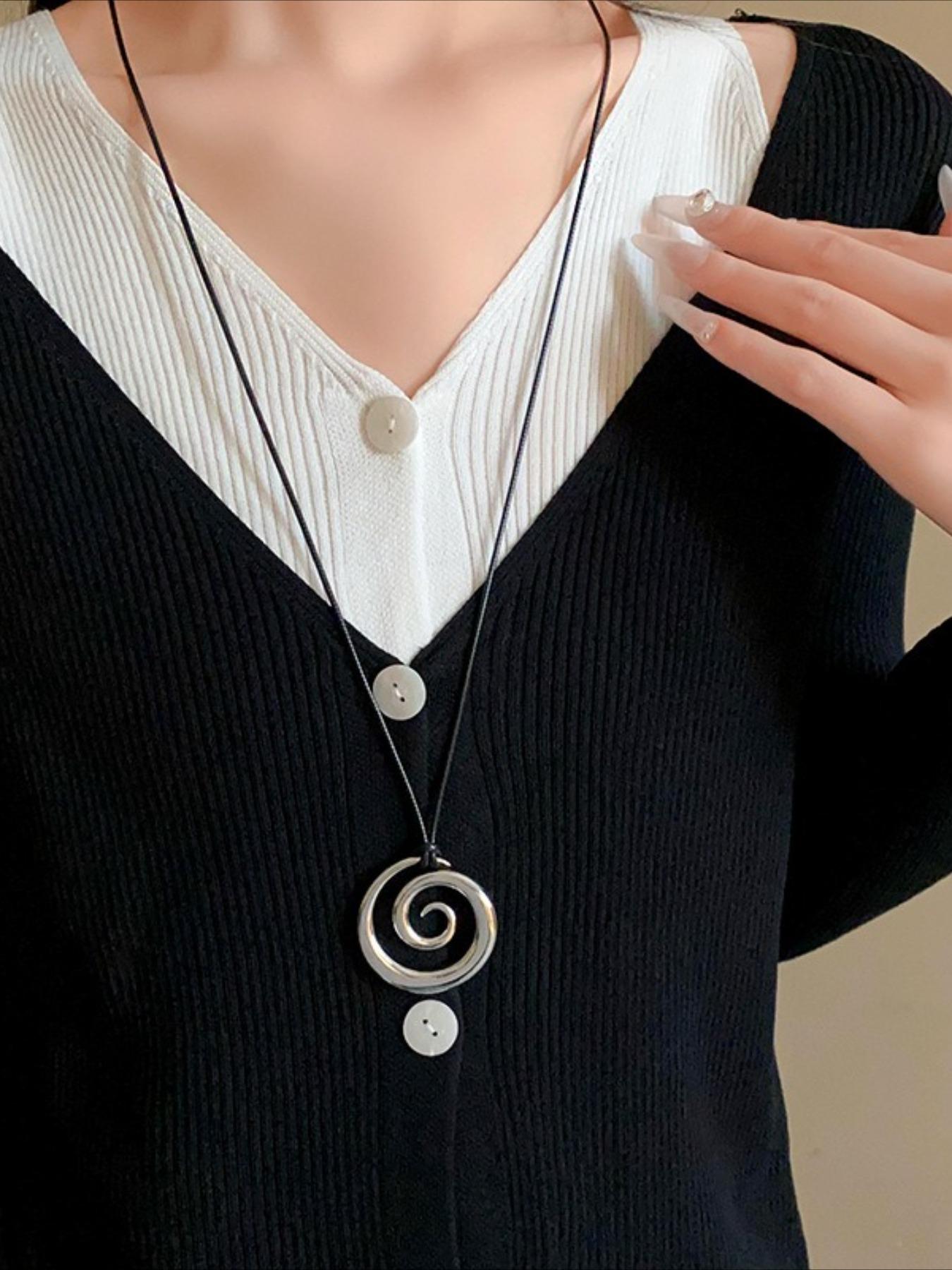 1 Piece of Fashionable Metal Spiral Pendant Necklace, Women's Necklace, Simple and Casual, Versatile, Party, Daily Commuting Necklace