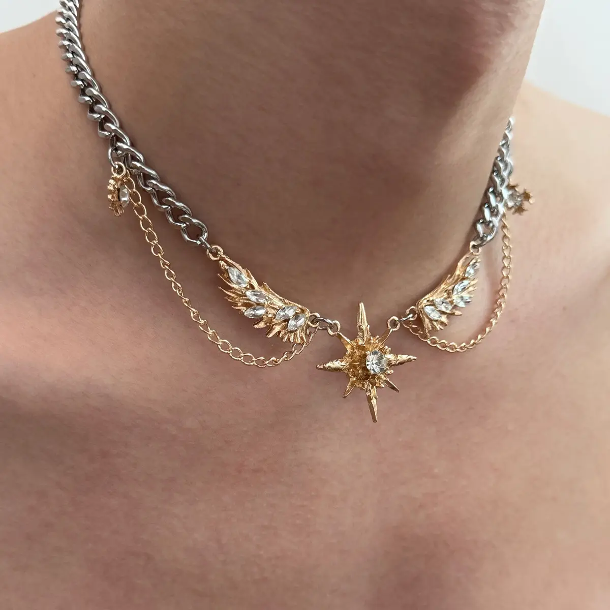 Y2K Cuban Chain Necklace Halloween Black Gemstone Star & Wings Pendant, Gothic Vintage Titanium Steel Jewelry, Nostalgic Design, Adjustable Length 23.6” for Costume & Daily Wear