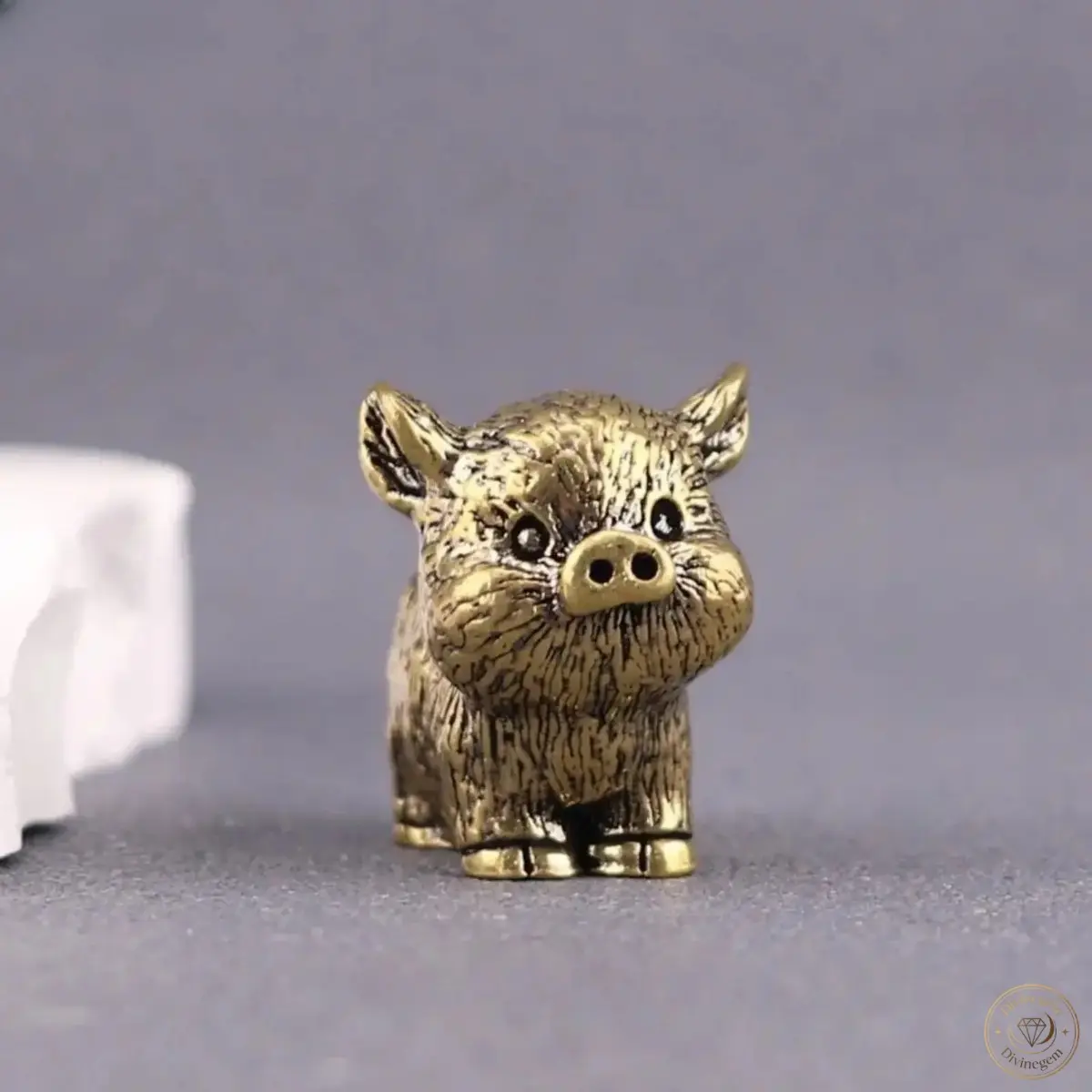 Hand‑Crafted Brass Pig Figurine, Vintage Metal Zodiac Animal Statue, Textured Retro Collectible Ornament, Lucky Desktop Decor For Home, Office Display And Gift Giving