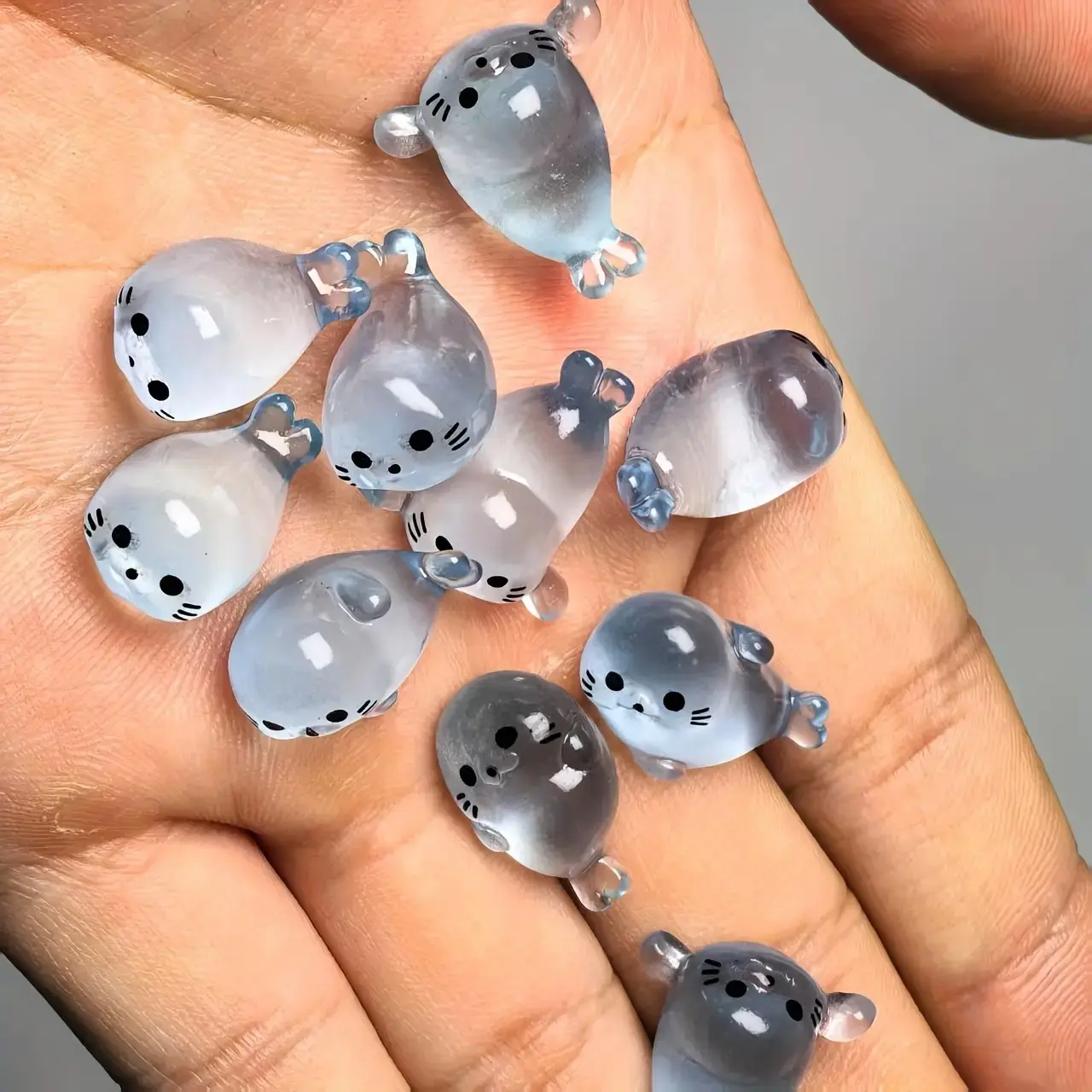Mini Glow-In-The-Dark Seal Resin Ornament Set, Creative Desktop Home Decor, Random Cute Cartoon Animal Models, Perfect Gift, Collectible Resin Sculpture