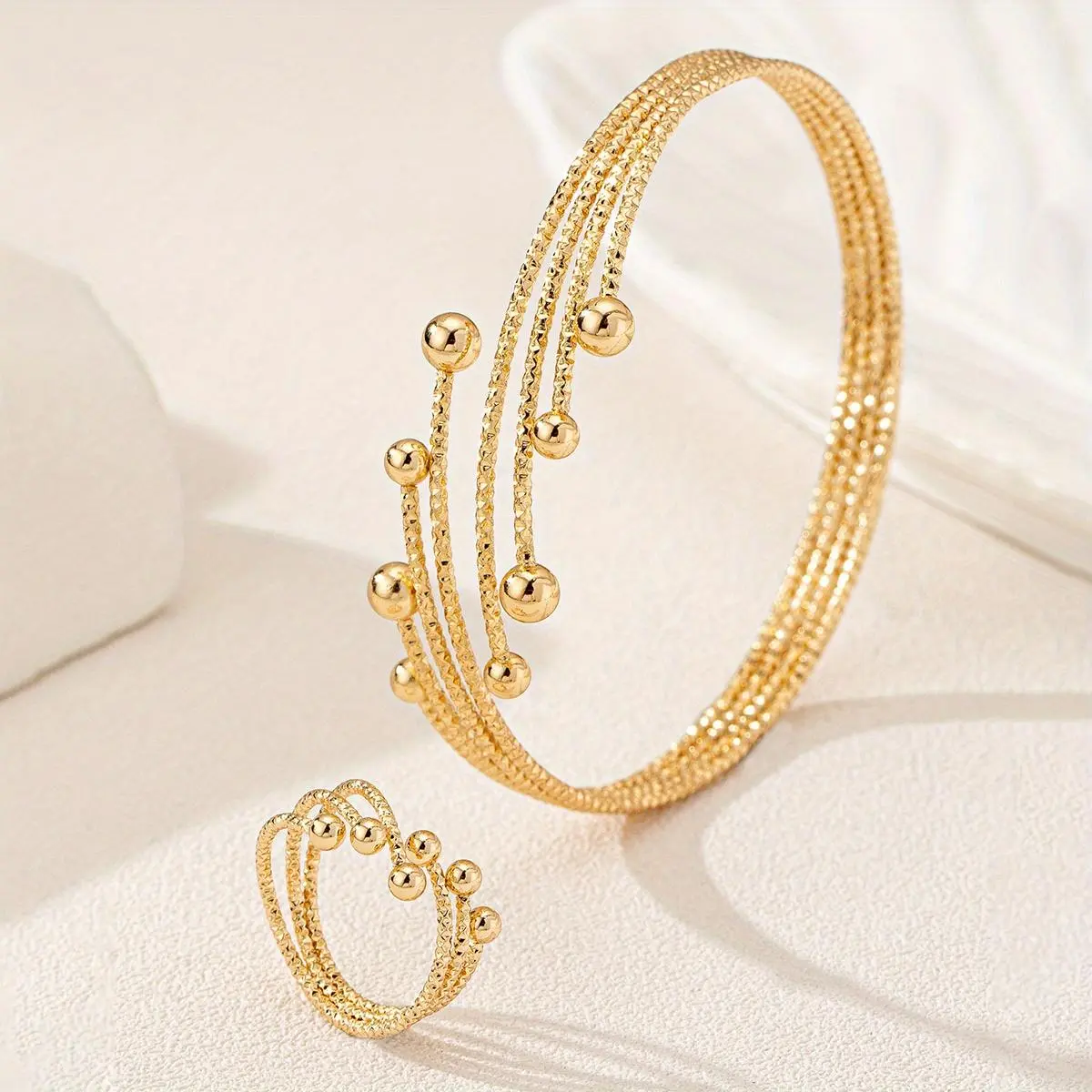 Individual Multi-Ring Easy Open Retro Classic And Ring Set