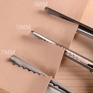 3 5 7mm Fabric Dressmaking Scalloped Edge Pinking Shears, Precision Cutting Tool for Sewing Projects, Durable & Reliable Design