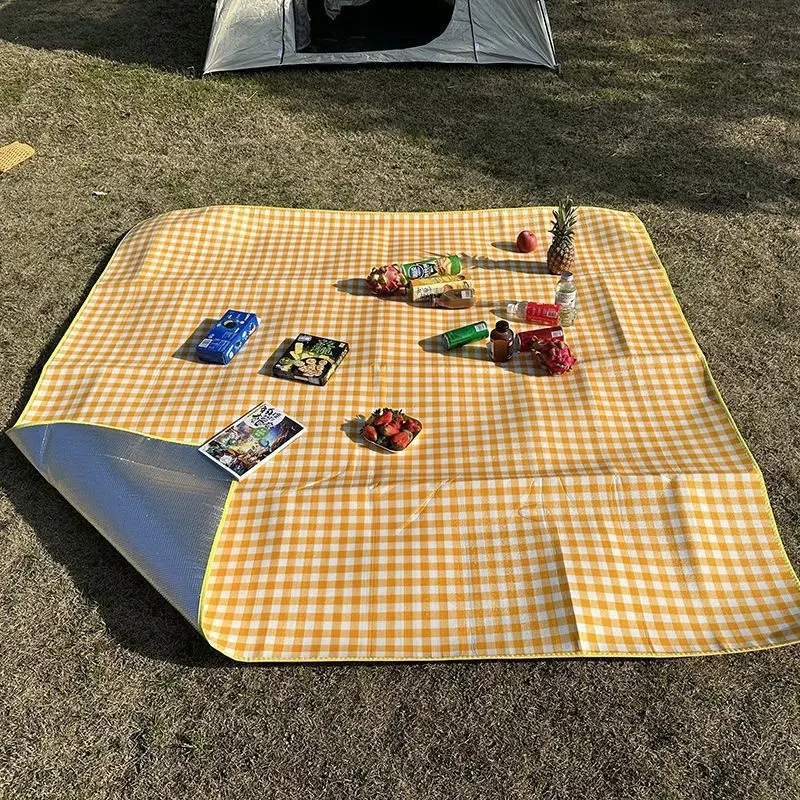 Portable Three Layers Thick Camping Mat Aluminum Foil Thermal Lawn Pad Waterproof Damp Isolation Seat Mat for Outdoor Travel Picnic Tent All Year Round Road Trip Essentials