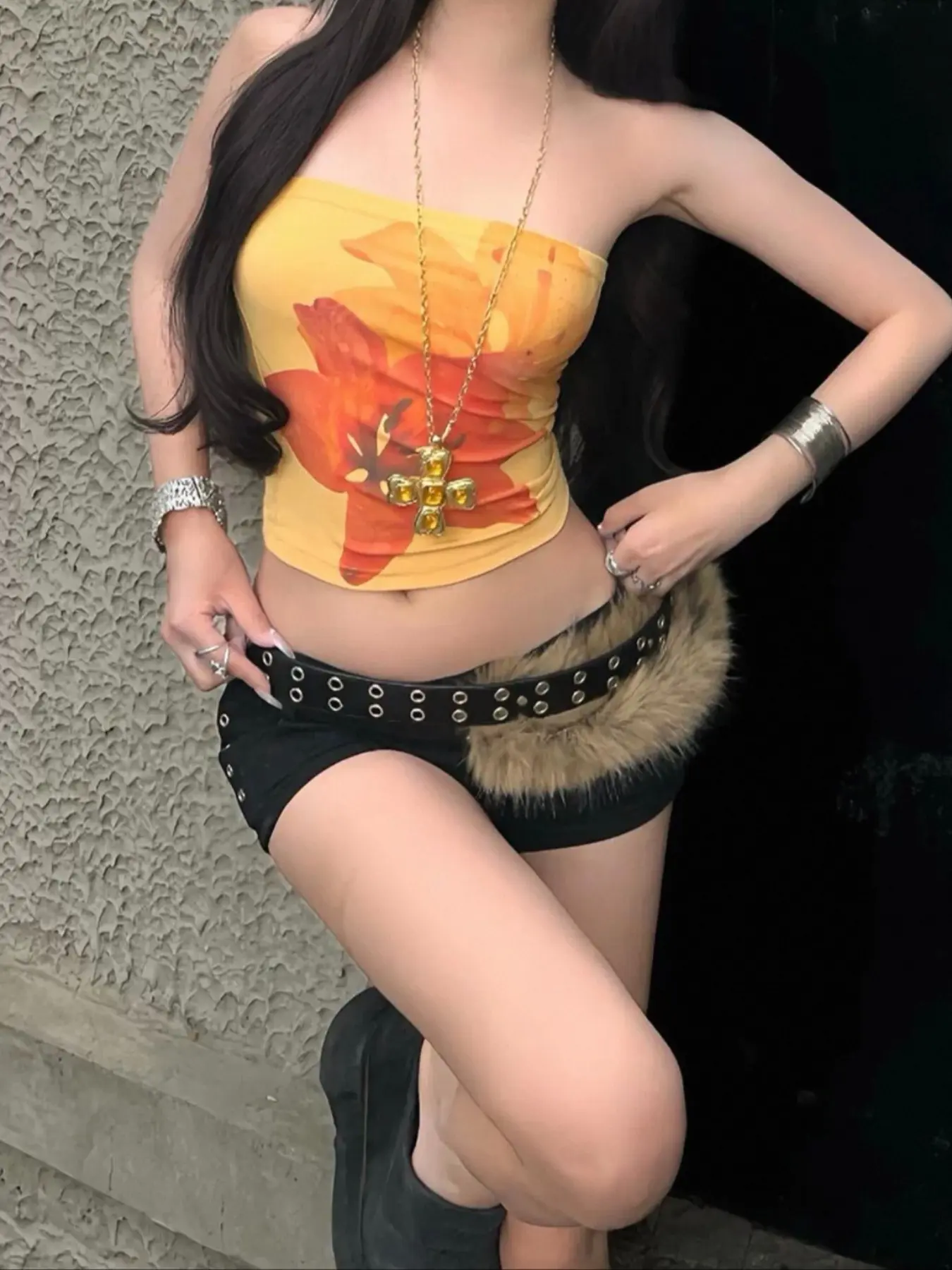 Women's Y2K Streetwear Fashion Belt, & Faux Fur Design, Perfect for Autumn Winter Christmas Parties, Casual Daily Wear Gift Idea