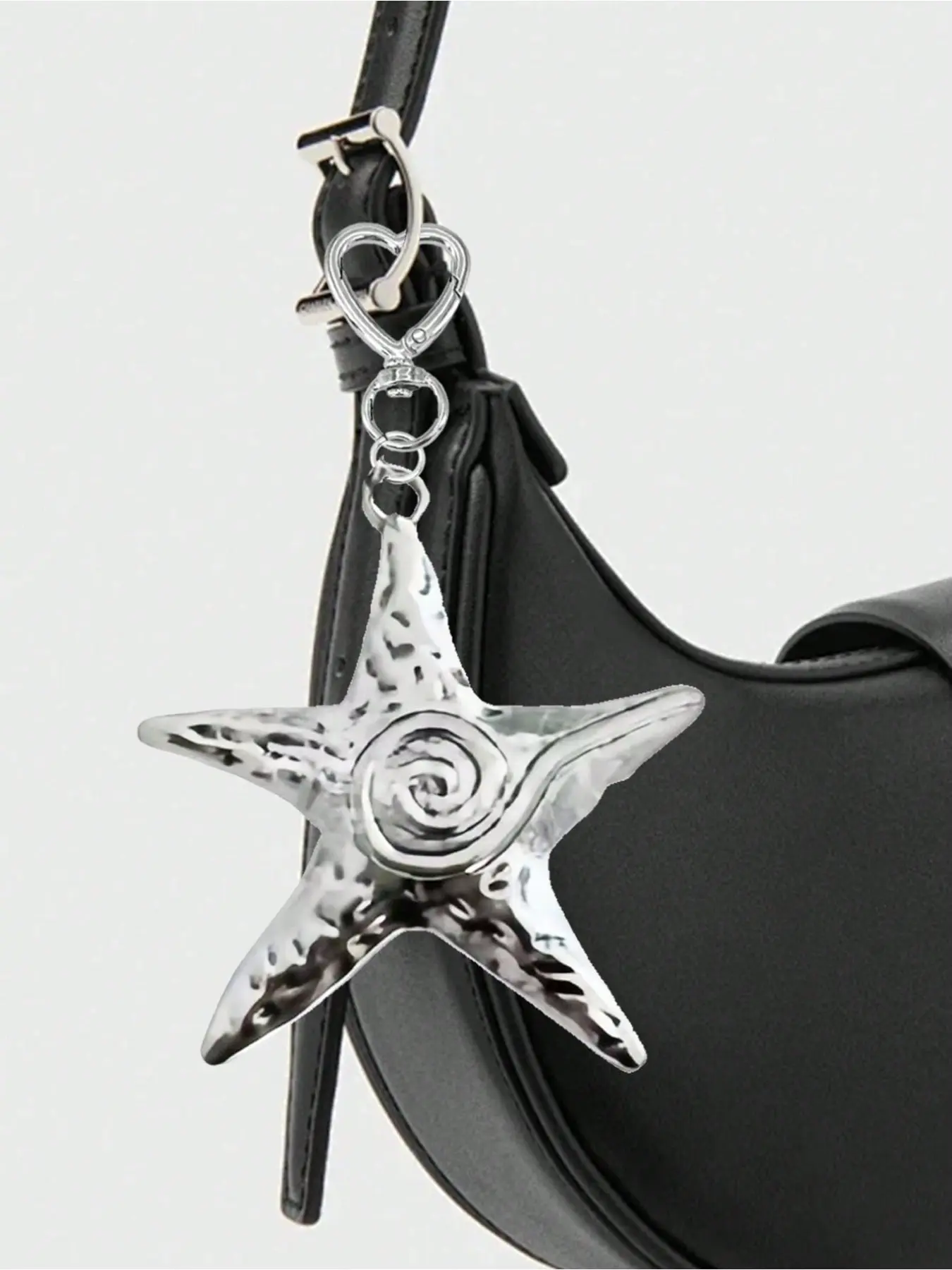 Unisex Silver Color Starfish Bag Charm, Retro Tech Starfish Pendant, Heart Spring Clip, Y2K Keychain, Large Bag Accessory, Perfect Gift