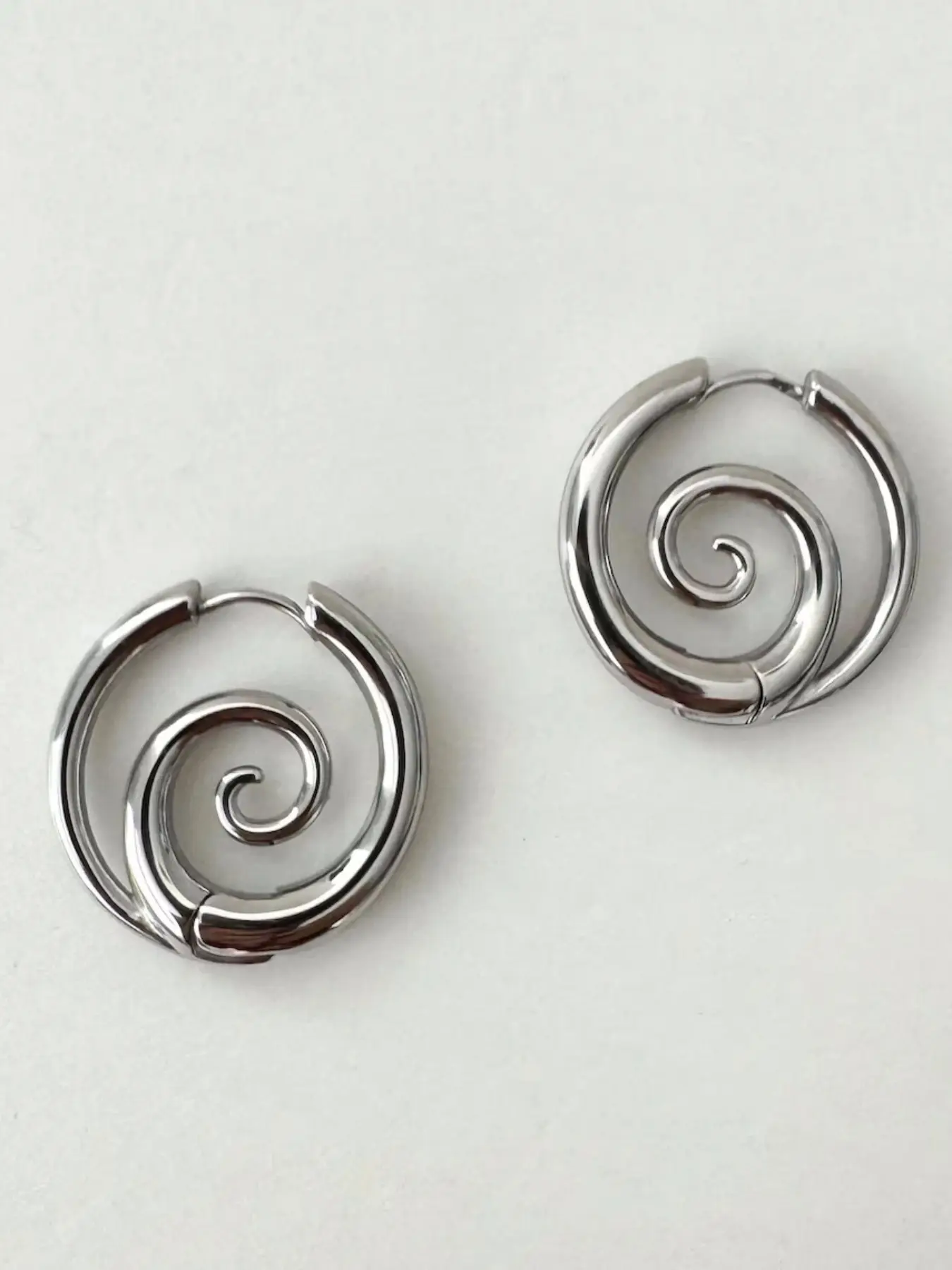 Vintage Geometric Spiral Circle Shape Earrings, Simple Design Women's Daily Commute Party Jewelry, Smooth Metal Earrings for All Occasions