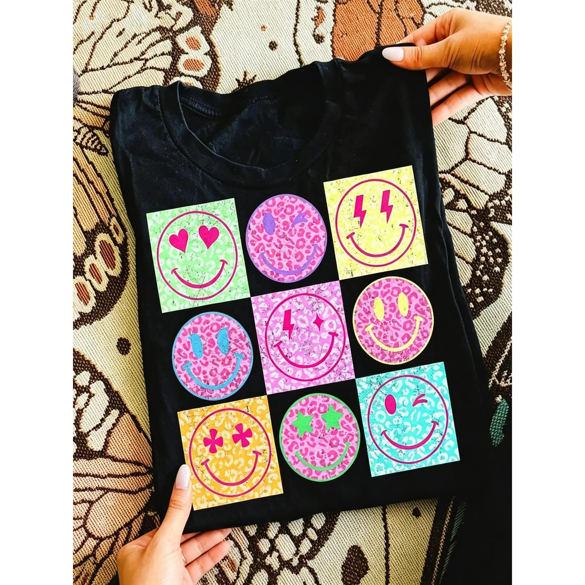 [100% cotton]Neon Summer Smiley Face Checkerboard T-Shirt, Trendy Distressed Beach Graphic Tee, Retro Smiley Leopard Summer Shirt, Cute Neon Vacation Top