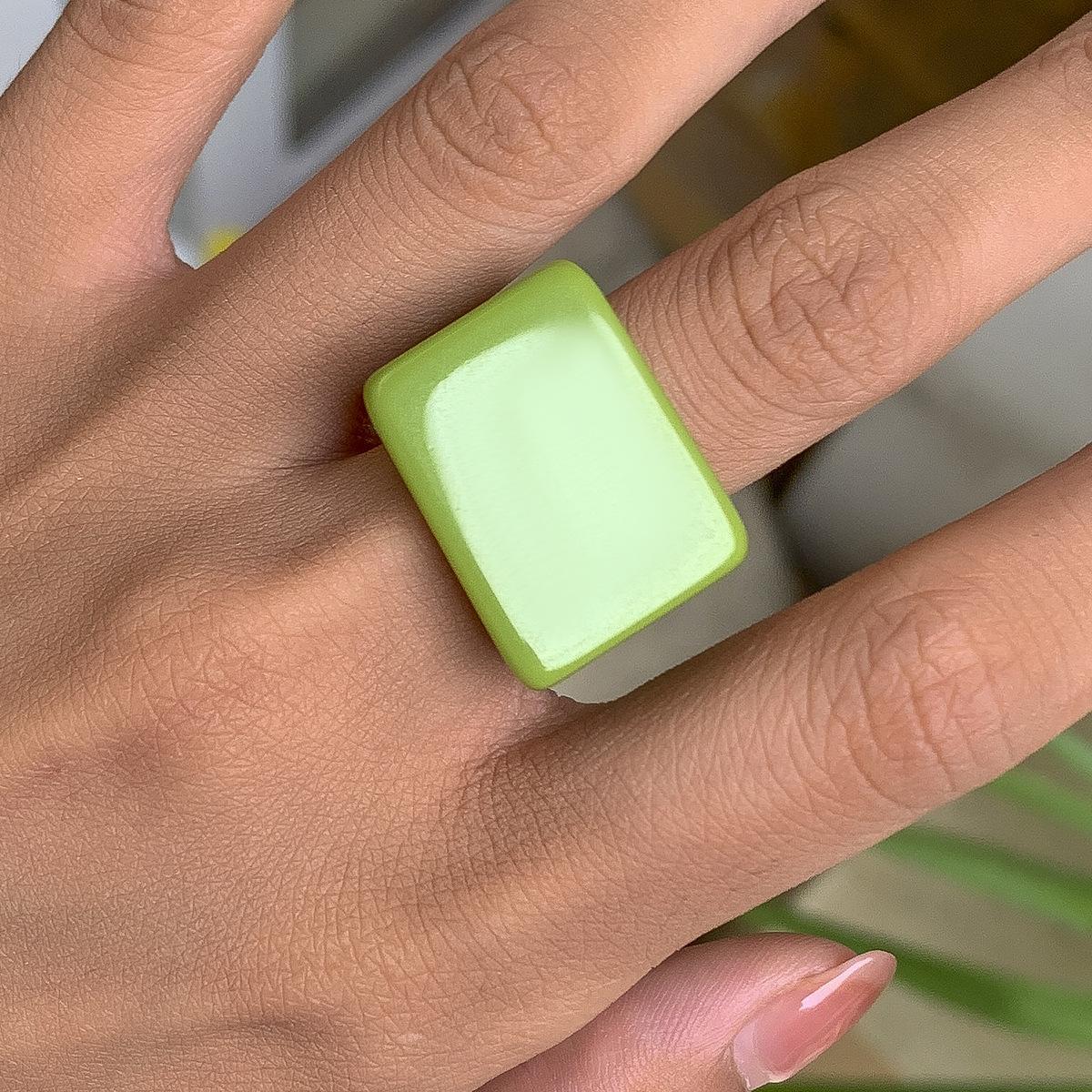 Trendy Colorful Acrylic Plain Ring Geometric Square Wide Resin Band Fashion Minimalist Jewelry for Women Men