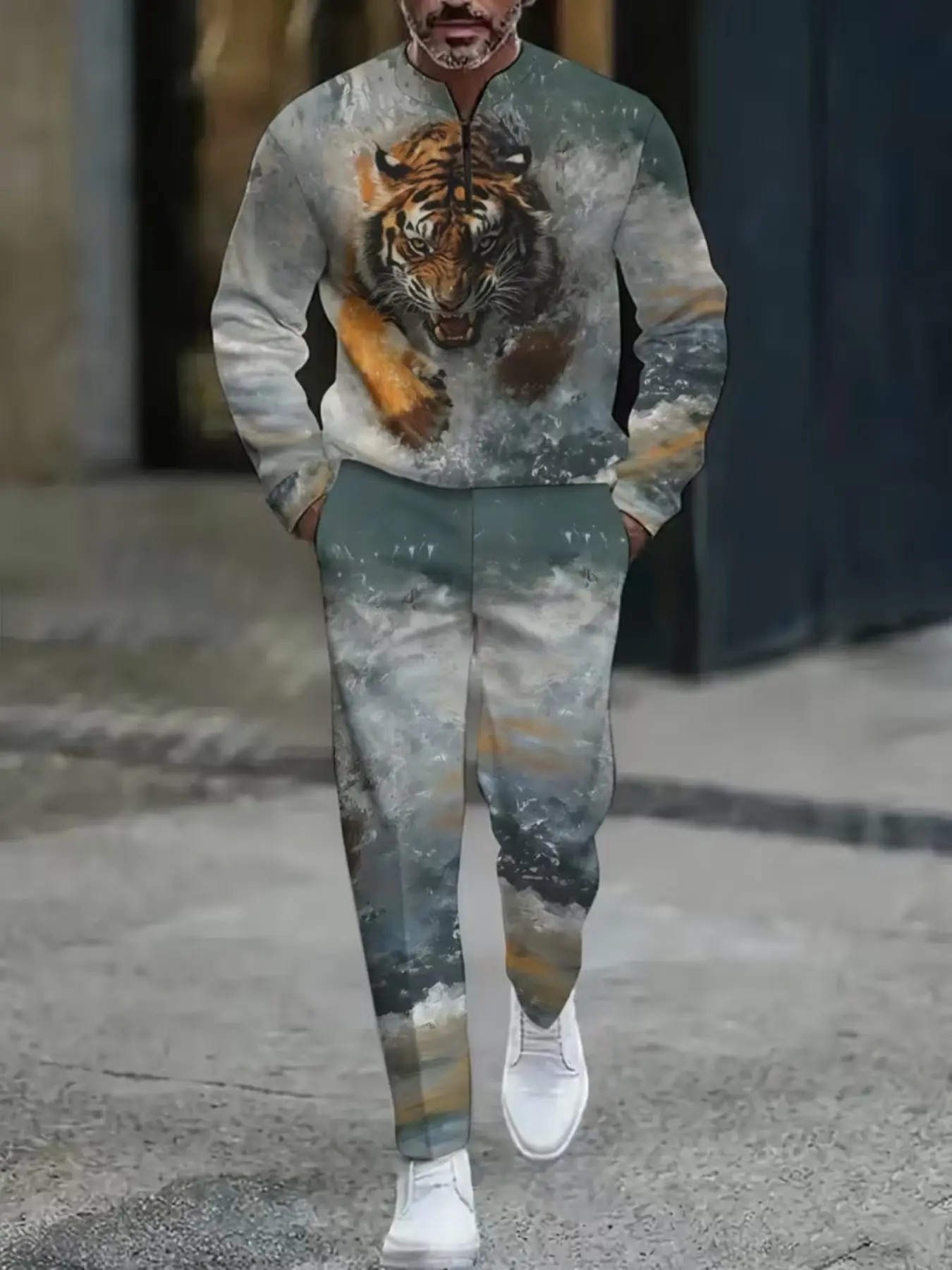Tiger Print Men's Casual Sport Set, Fashion Long Sleeve Sweatshirt with Camouflage Pants, Two-Piece for Daily Wear