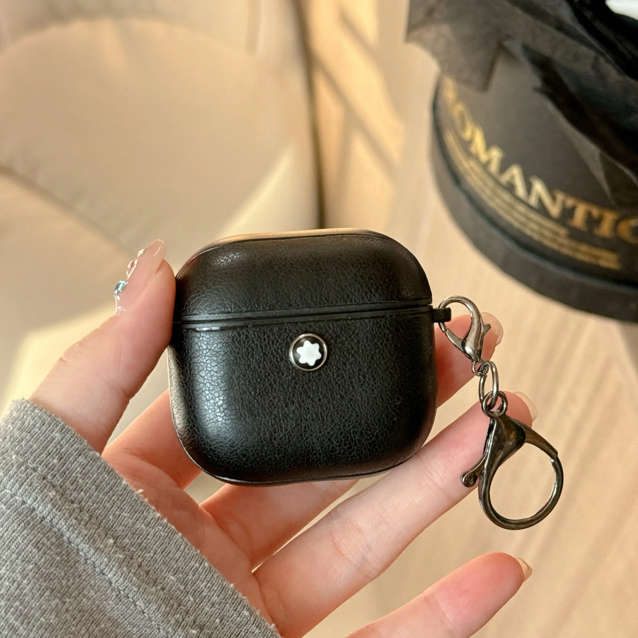Earphone Case, Earphone Cover, Protective Housing for Audio Devices, Durable Design, Ideal for Daily Use, Easy Installation