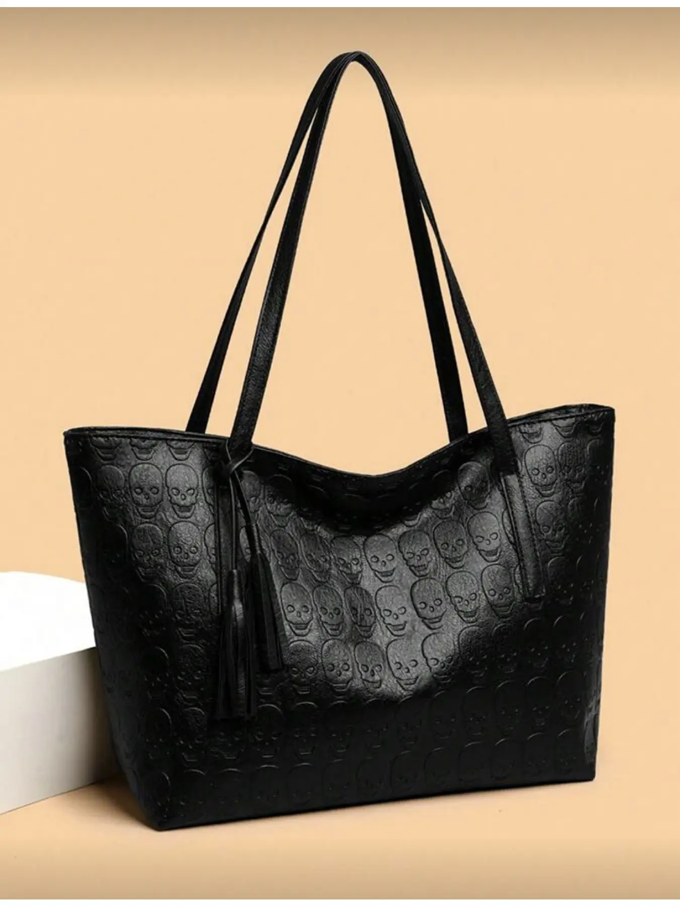 Women's PU Skull Gothic Random Print Tassel Accessories Large Capacity Fashion Multi-functional Outdoor Crossbody Bag New Style Big Bag Trending Purses