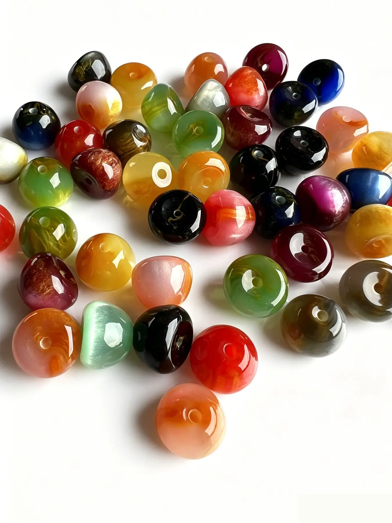 48PCS Apple Shape Resin Beads, 8×11mm Mixed Colors Cat Eye Effect Loose Beads for Jewelry Making, DIY Bracelet Necklace Craft Supplies& Art Craft Making, Beads for Bracelets, Beading Supplies
