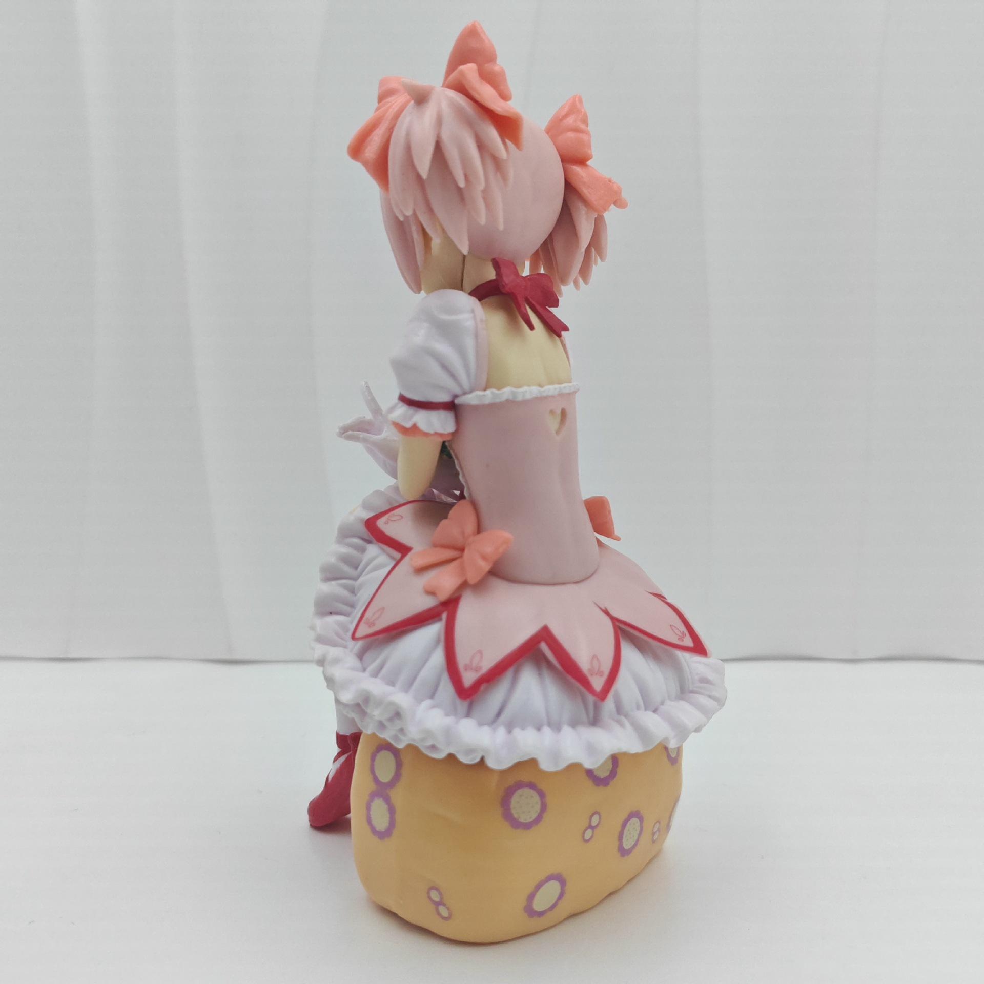 New Magical Girl Kagami Circular Desk Model Figure, Sitting and Standing Pose, Collectible Handmade Statue, Perfect Gift for Fans