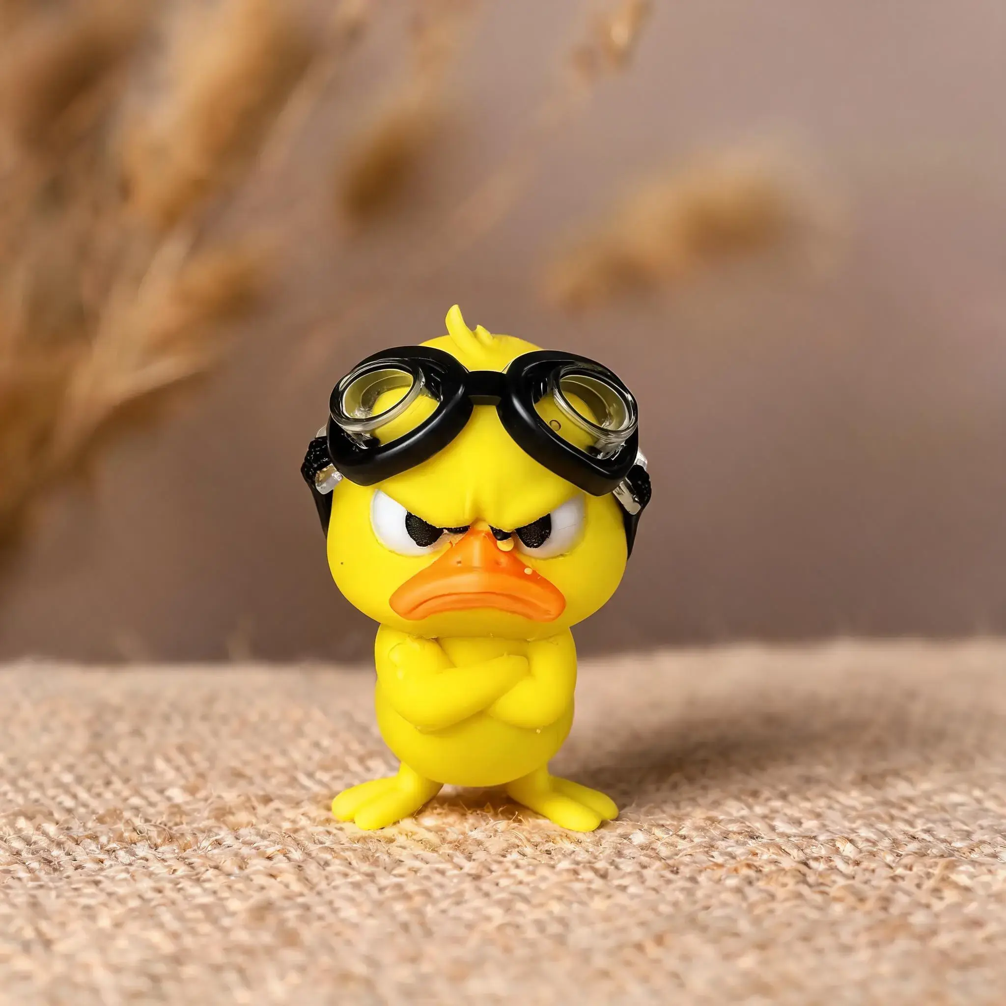 New Angry Duck Ornament, Summer Pool Style Car Dashboard Home Decor, Car Desktop Decor, Funny Gift Idea, Perfect for Car Interior Decoration, Car Interior Ornaments, Car Interior Decorative