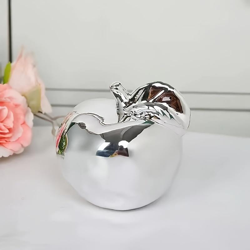 Modern Nordic light luxury gold and silver electroplated ceramic apple fruit ornament for home, model homes, hotels, clubs, Valentine's Day, Mother's Day gift