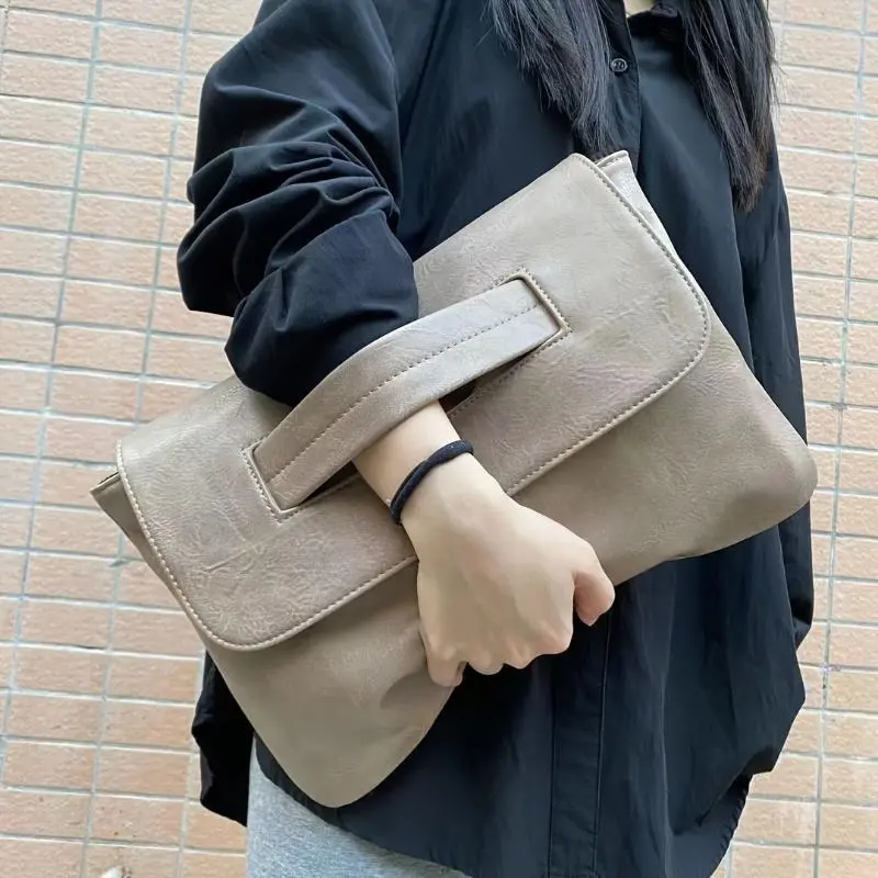 Women's Elegant Black PU Leather Envelope Clutch for Party and Wedding, Chic Bag with Spacious Interior Design, Synthetic, Flap, No