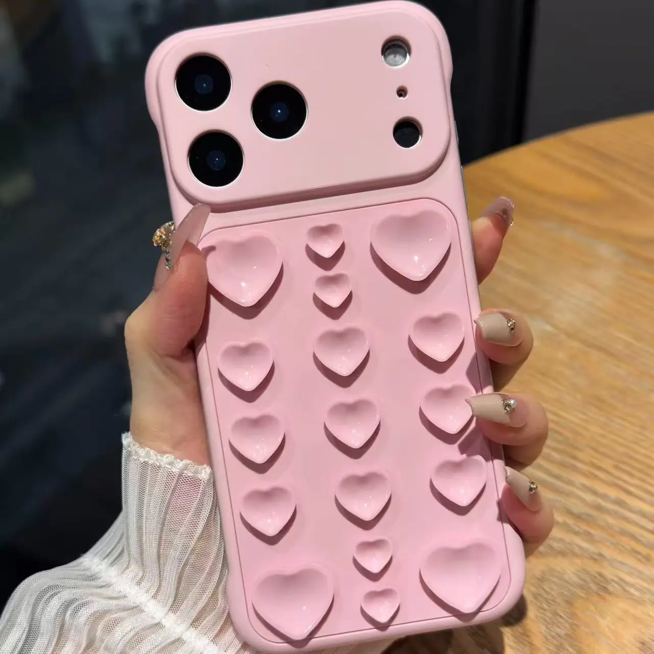 Frameless heart-shaped suction cup case for iPhone 17 Pro Max/16 Pro/15: Cute, drop-proof, minimalist, and stylish protective case.