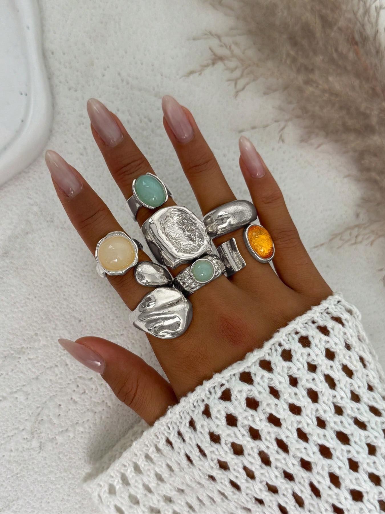 Women's Vintage European Style Alloy, Wide Irregular Design Jewelry for Daily Wear & Party Decoration Statement Multi Ring
