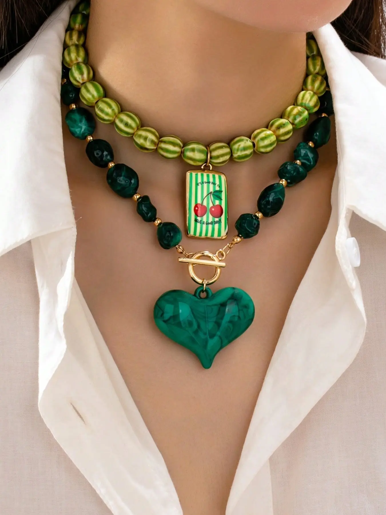 2 Pcs Green Beaded Layered Necklace Necklets for Women, Chunky Malachite Color Heart Charm Choker, Bohemian Jewelry for Summer Beach Vacation Party