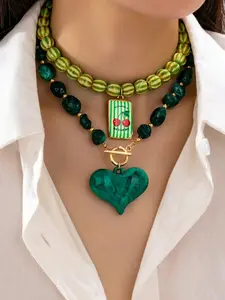 2 Pcs Green Beaded Layered Necklace Necklets for Women, Chunky Malachite Color Heart Charm Choker, Bohemian Jewelry for Summer Beach Vacation Party