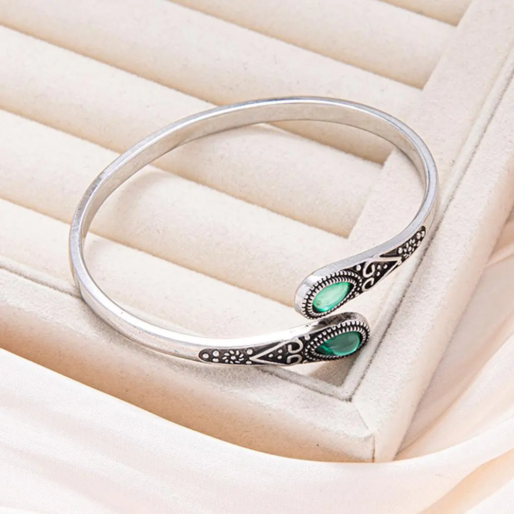 Bohemian Bracelets - Unisex Antique Silver Adjustable Sports Wristband with Trendy Green Stone Design, All-Season Costume Jewelry Charm Accessory for Summer Vibes, Natural Stone Bracelets & Bangles, Gemstone Band Bracelets & Bangles