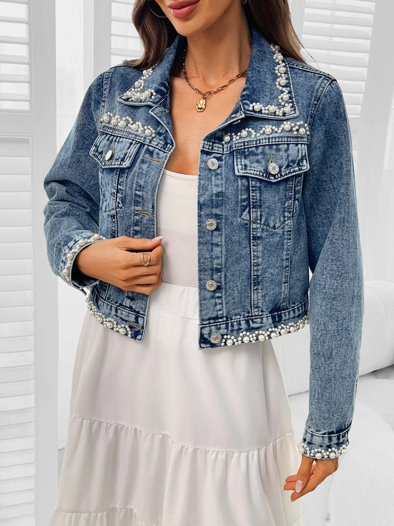 Women's Pearl Decorated Short Denim Jacket, Long Sleeve Single Button Denim Coat, Elegant Chic Casual Pocket Outerwear for Spring & Fall