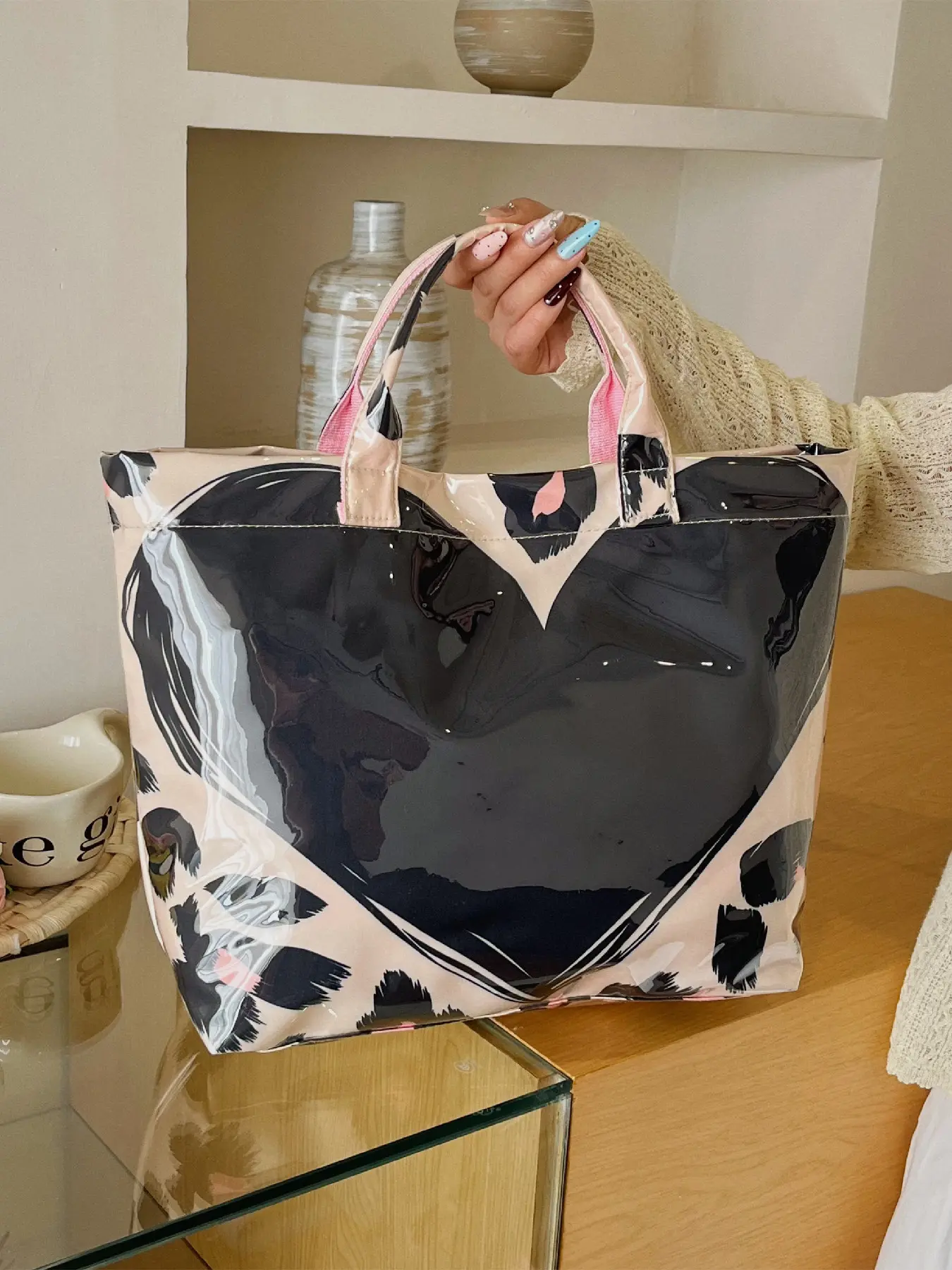 Ladies' cute PVC multi-pattern printed tote bag, fashionable large-capacity floral/gradient/camouflage/heart-shaped handbag, casual everyday bag, Daily Commute Bag, suitable for various occasions such as daily commuting, work, dating, shopping, etc.