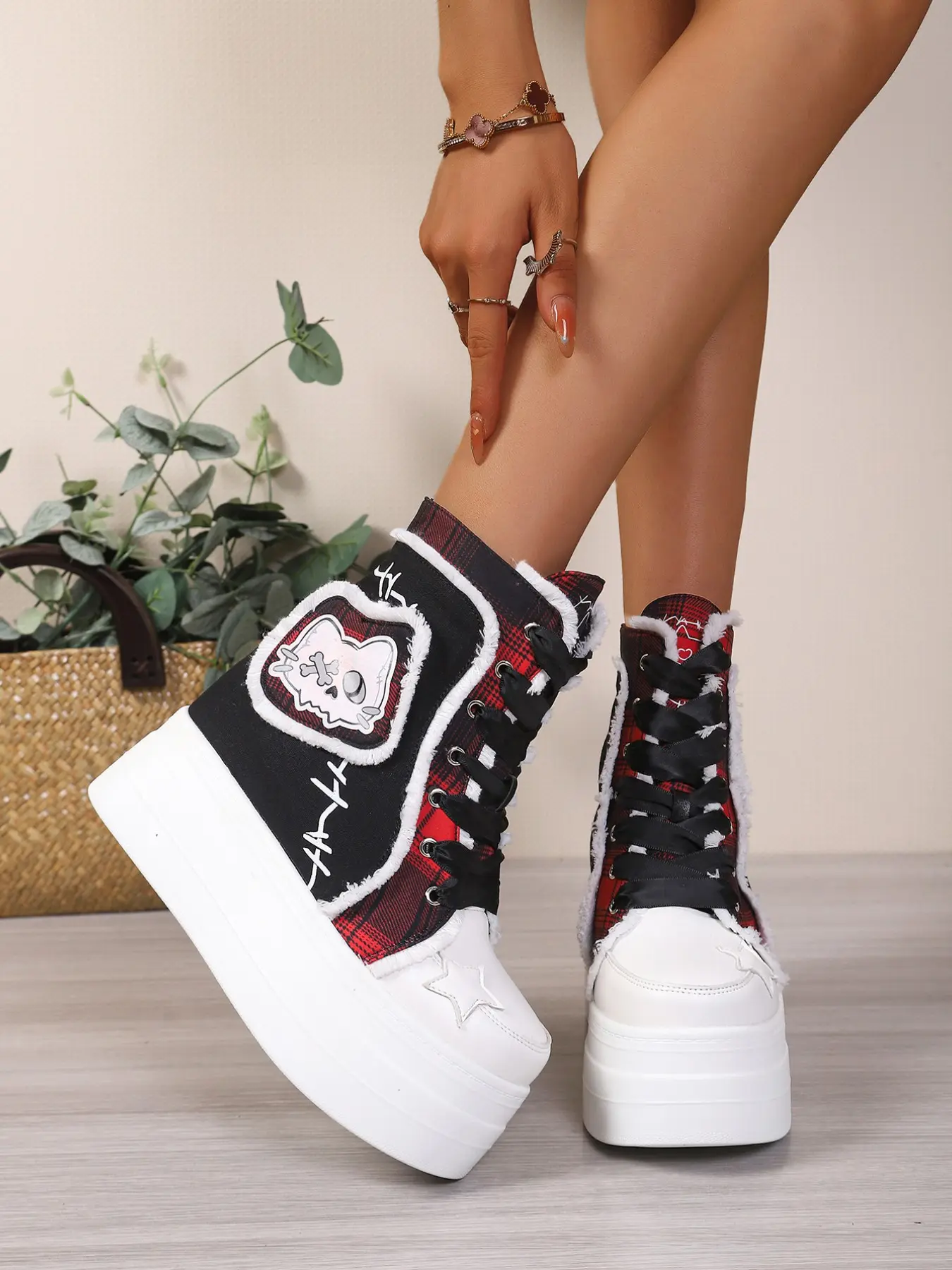 Women's 6cm Comfortable Invisible Heel High Top Casual Canvas Shoes, Casual Lightweight Shoes, Gothic Y2K Retro Plaid Cat Patch, Streetwear, Concert, Cosplay, Daily Wear