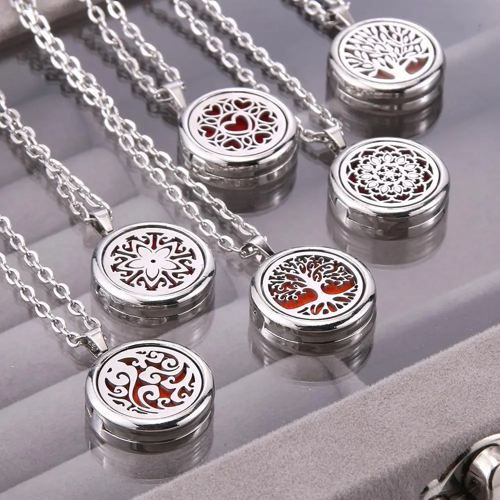 Women's Elegant Filigree Aromatherapy Locket, Round Alloy Essential Oil Diffuser Necklace for Daily Wear, Jewelry Gift Wholesale, 15Mm*15Mm, Long, Aromatherapy Locket Necklace